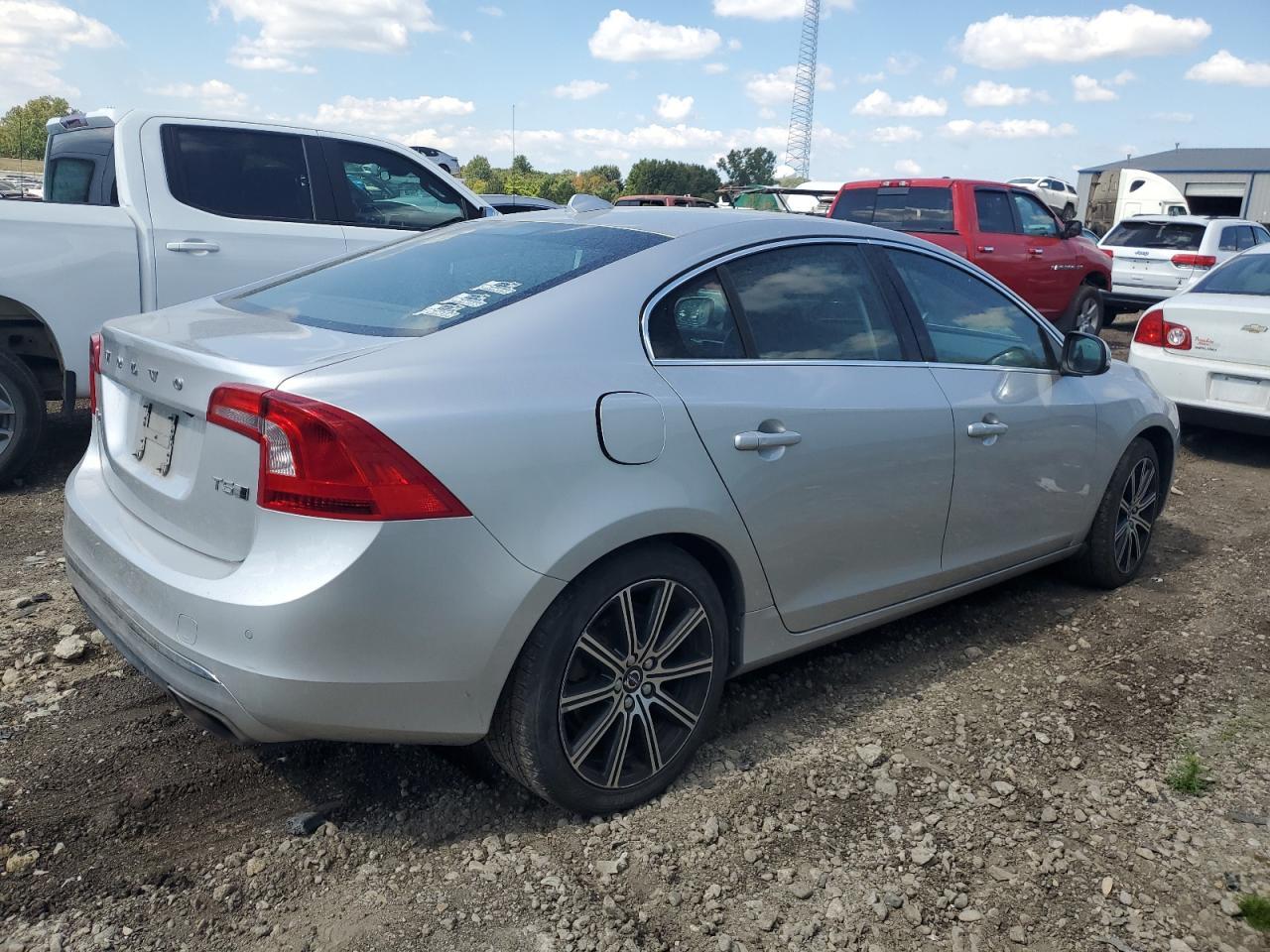 2016 Volvo S60 Premier - Image 3