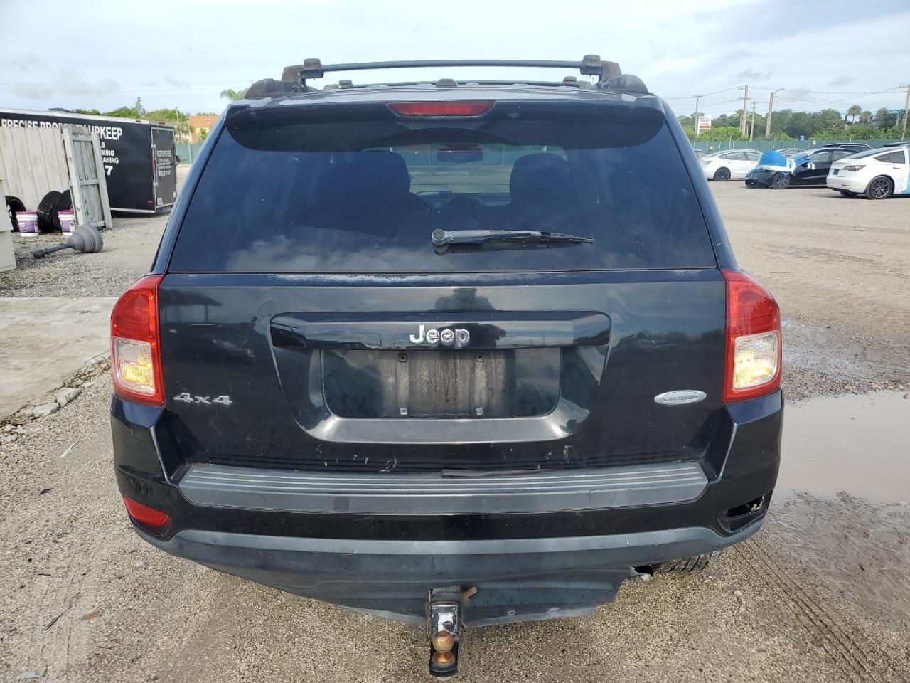 2013 Jeep Compass Latitude - Image 6