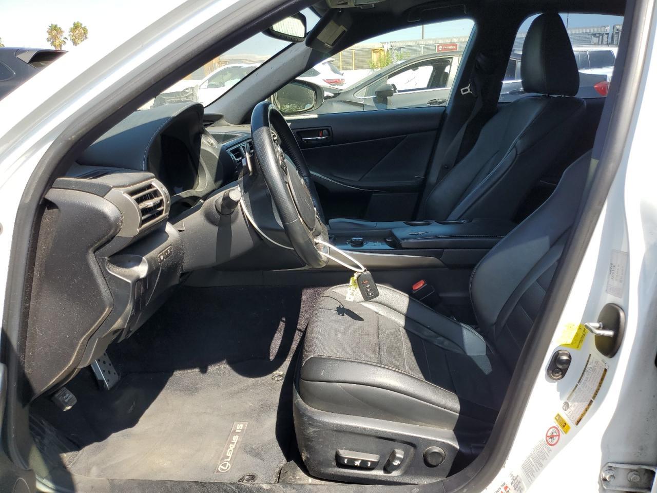 2014 Lexus Is 350 - Image 7
