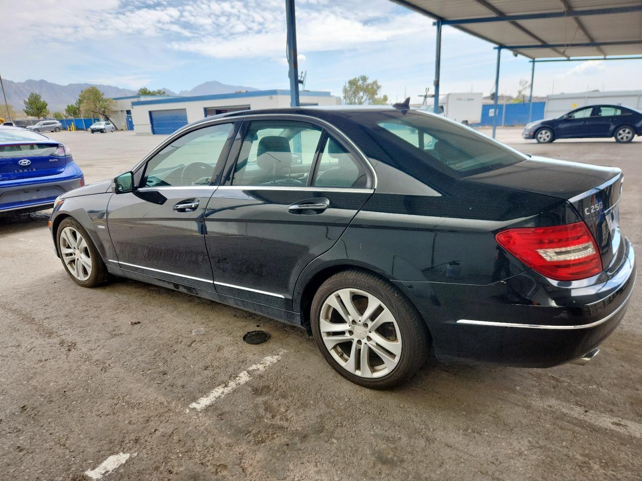 2012 Mercedes-Benz C 250 - Фото 2