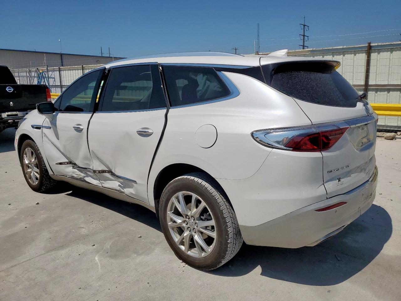 2023 Buick Enclave Premium - Фото 2