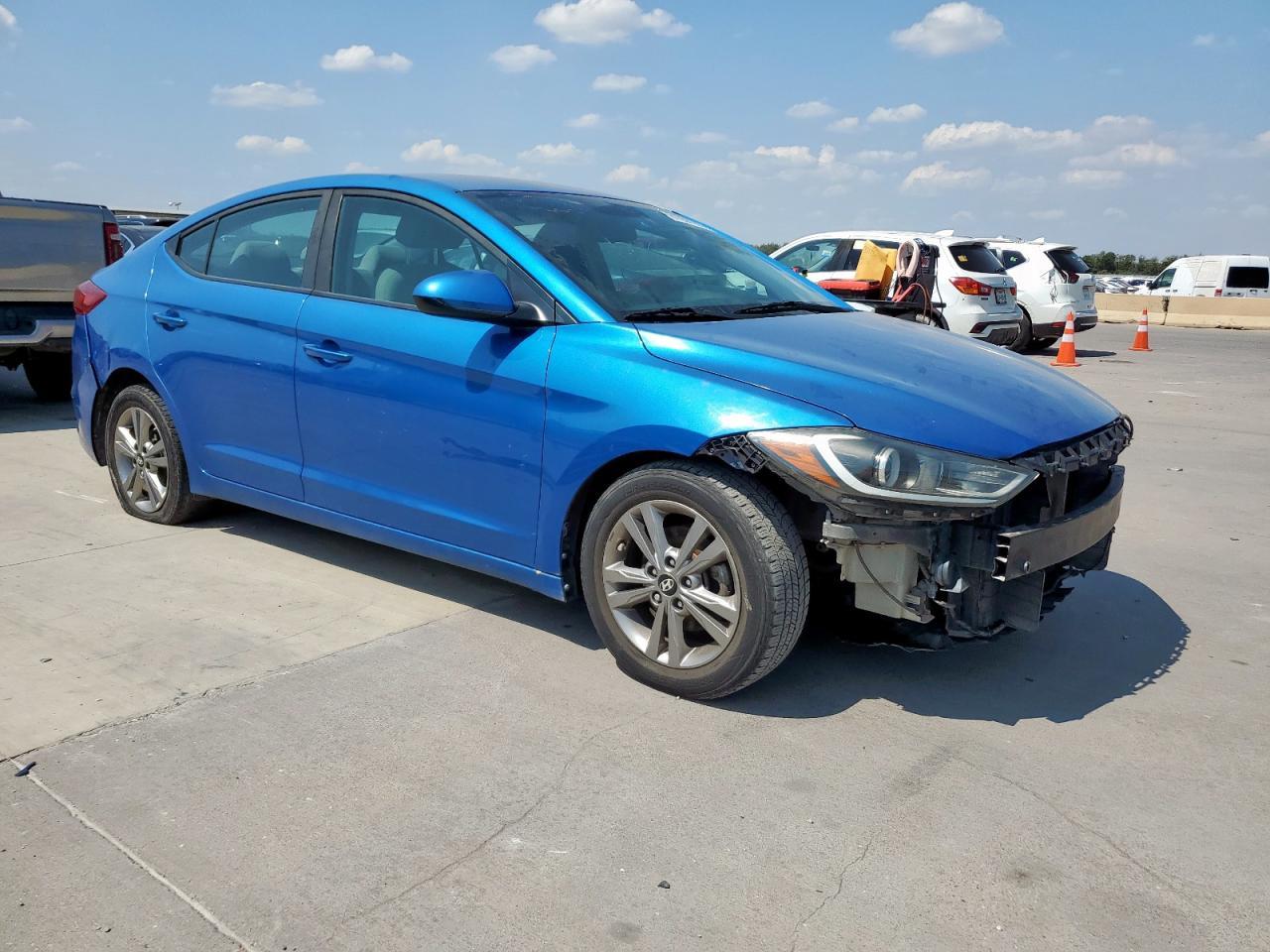 2017 Hyundai Elantra Se - Фото 4