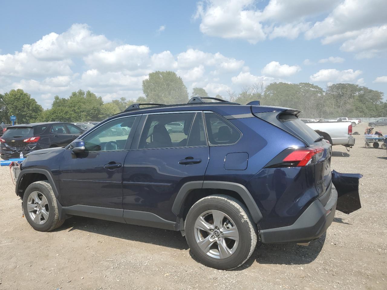 2024 Toyota Rav4 Xle - Фото 2