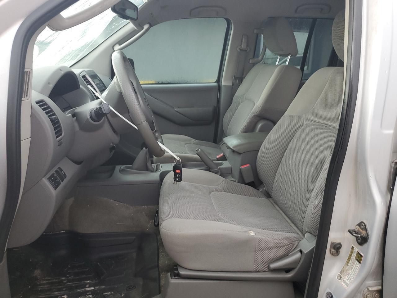 2011 Nissan Frontier S - Image 7