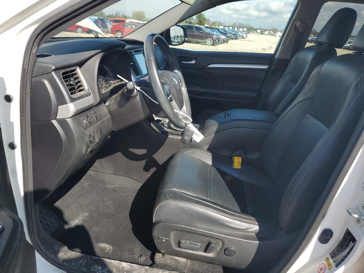 2017 Toyota Highlander Se - Фото 7