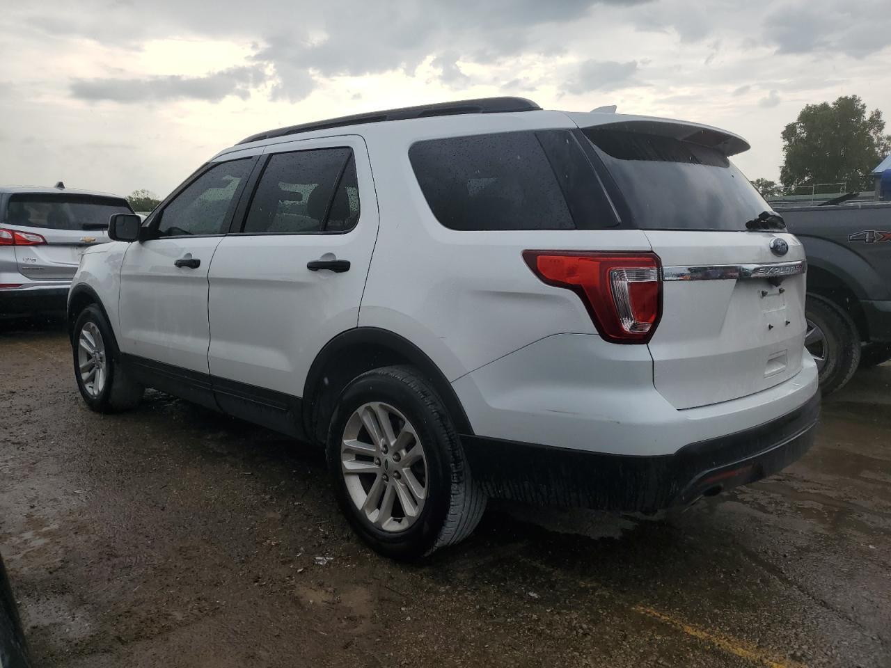 2017 Ford Explorer - Фото 2
