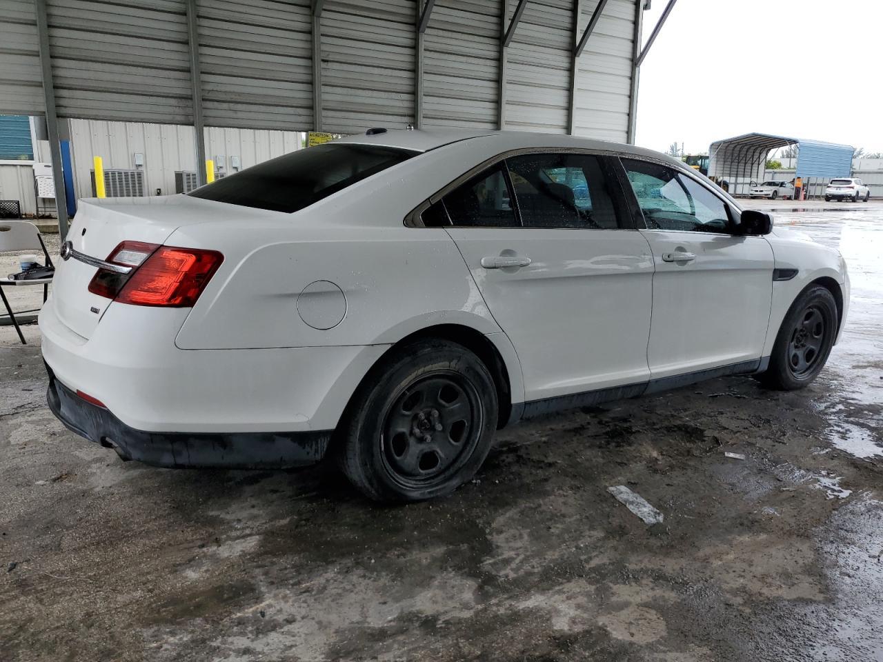 2014 Ford Taurus Police Interceptor - Image 3