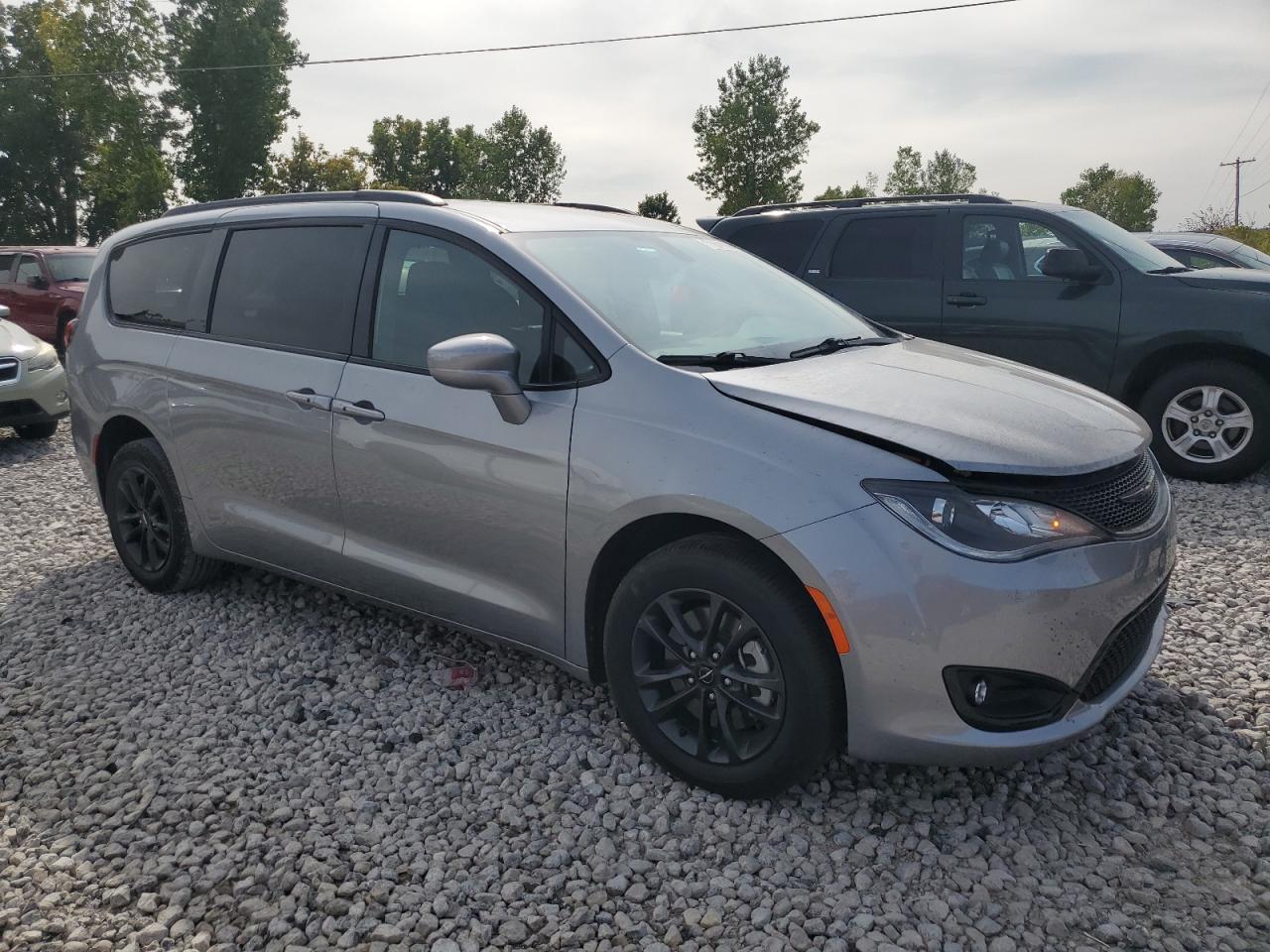 2020 Chrysler Pacifica Touring L - Image 4