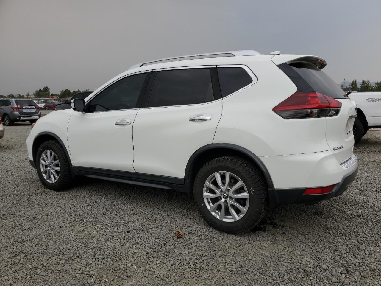 2019 Nissan Rogue S - Фото 2