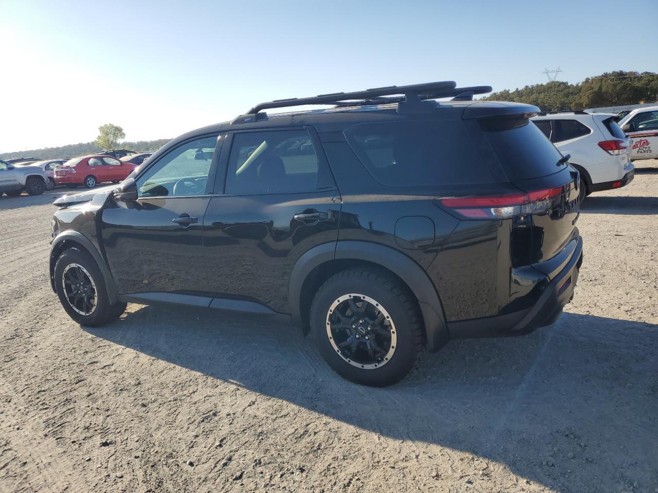 2024 Nissan Pathfinder Rock Creek - Фото 2