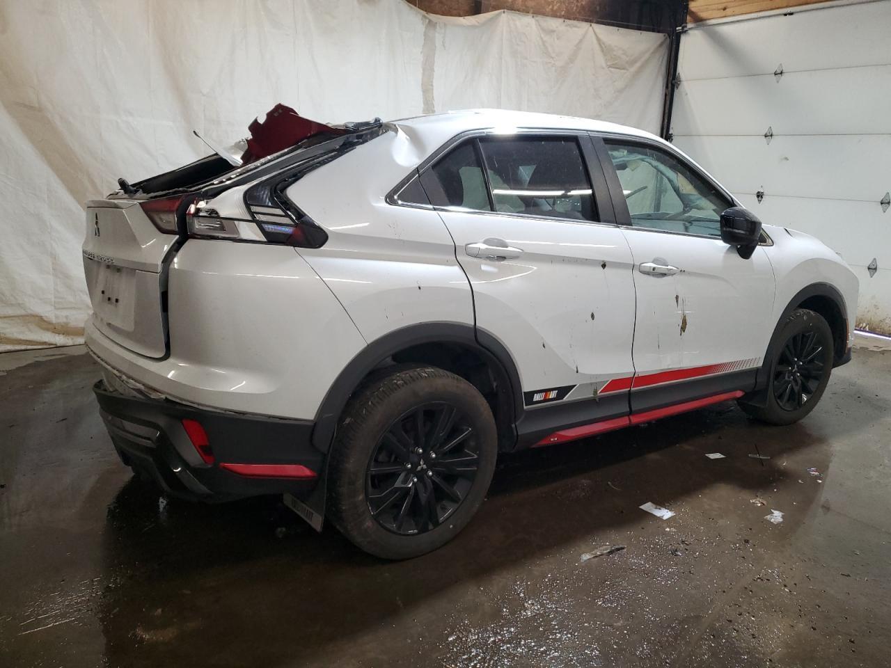 2024 Mitsubishi Eclipse Cross Le - Image 3