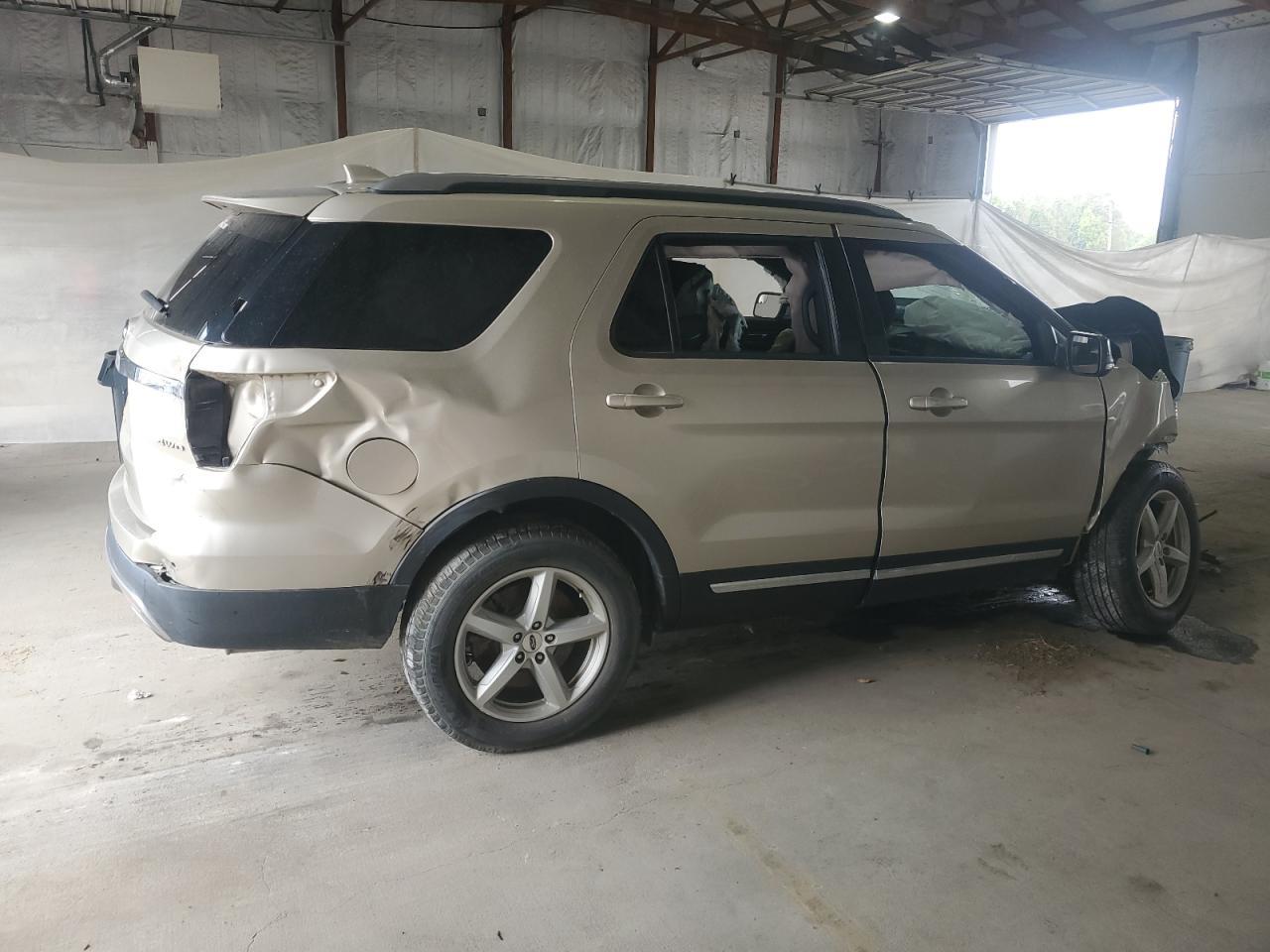 2017 Ford Explorer Xlt - Image 3