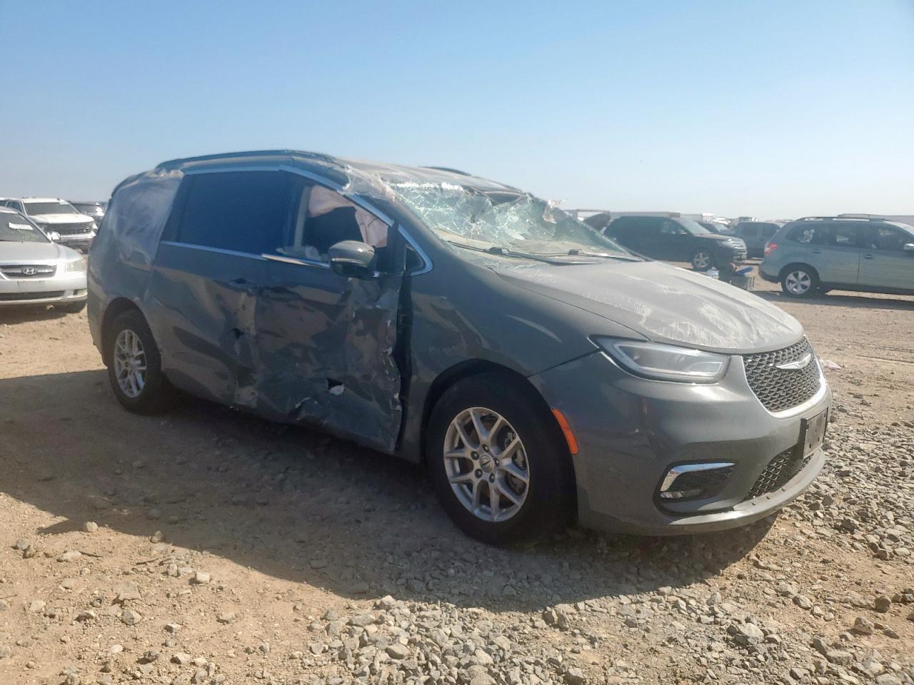2022 Chrysler Pacifica Touring L - Фото 4