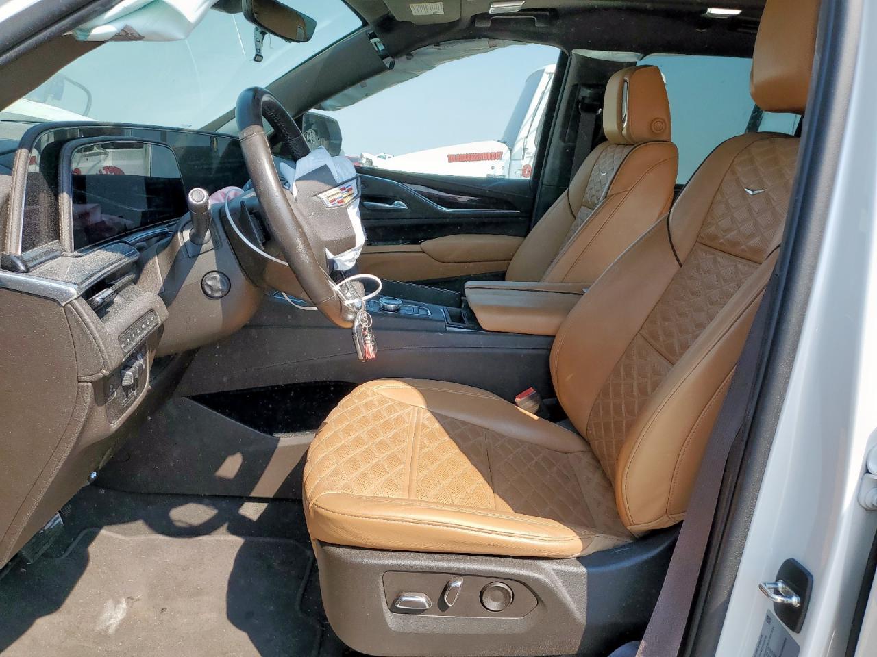 2023 Cadillac Escalade Sport - Фото 7