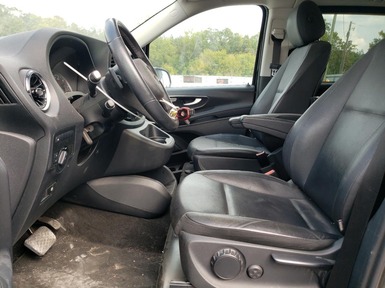 2021 Mercedes-Benz Metris - Фото 7