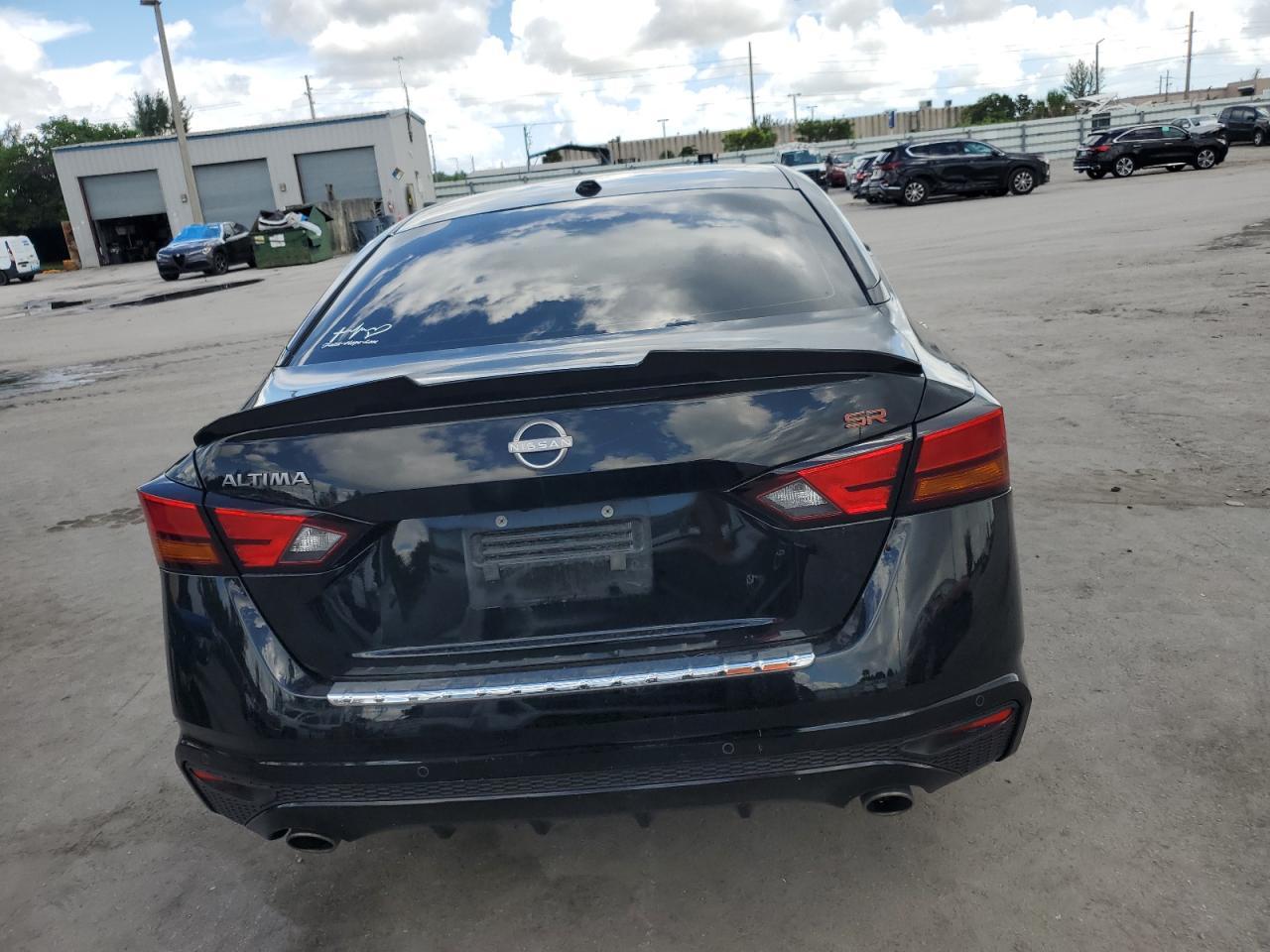 2024 Nissan Altima Sr - Фото 6