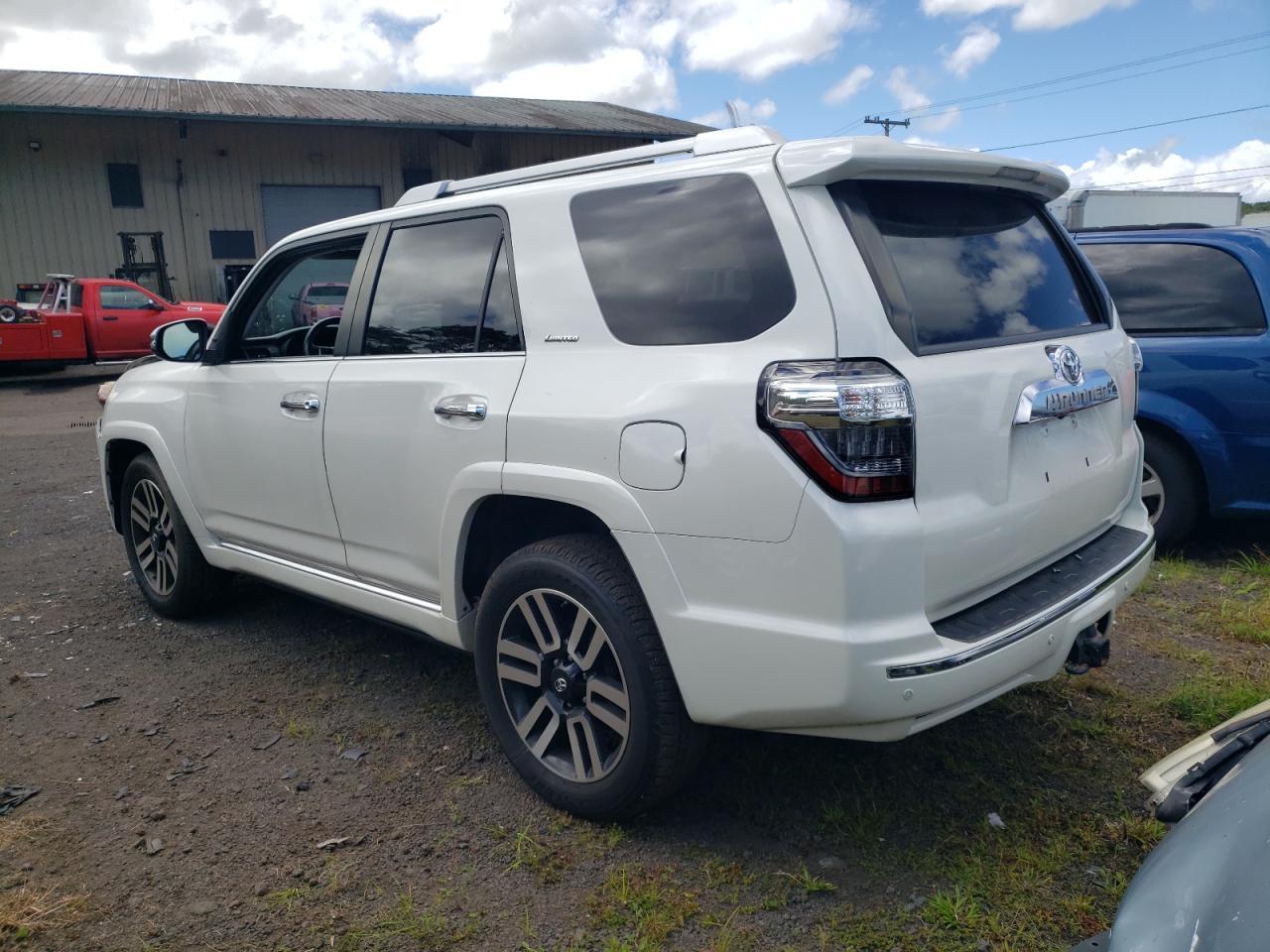 2017 Toyota 4Runner Sr5 - Фото 2