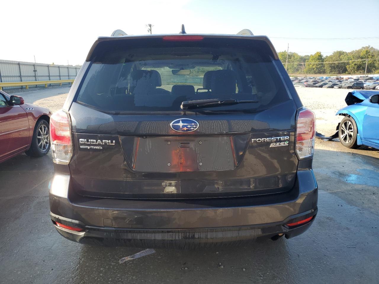 2017 Subaru Forester 2.5I Premium - Image 6