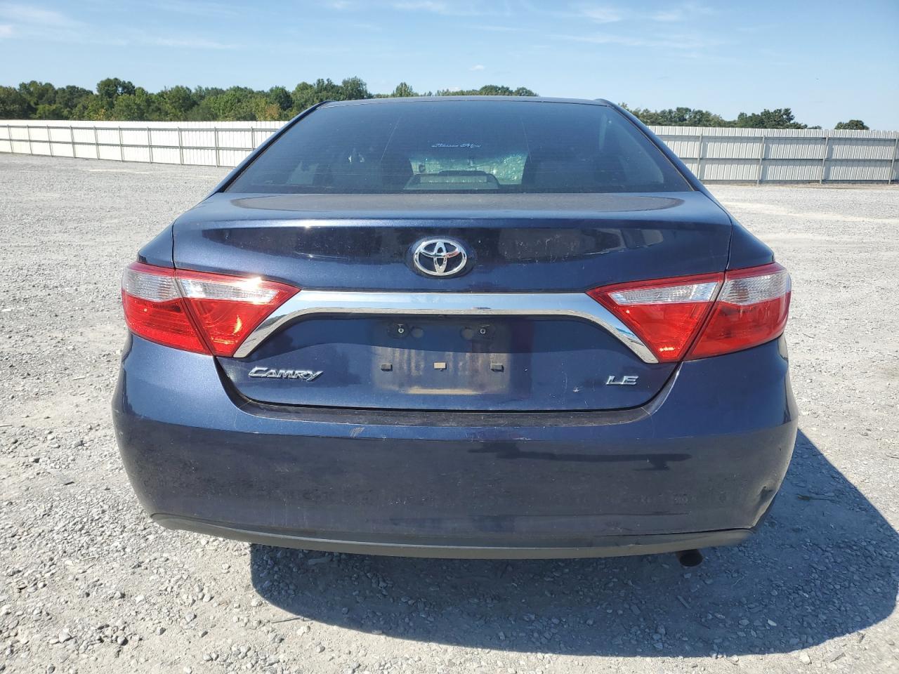 2015 Toyota Camry Le - Image 6