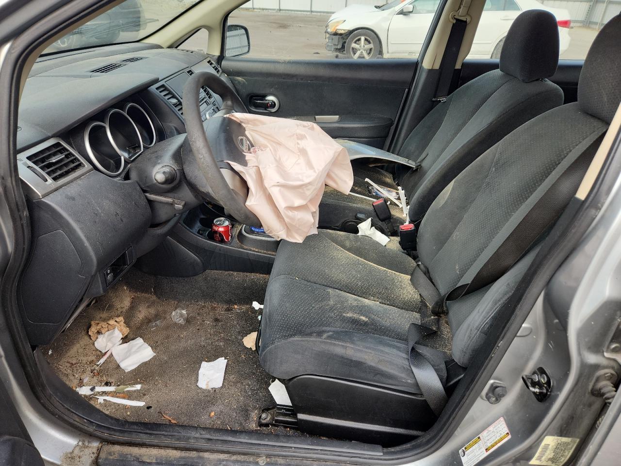 2011 Nissan Versa S - Image 7