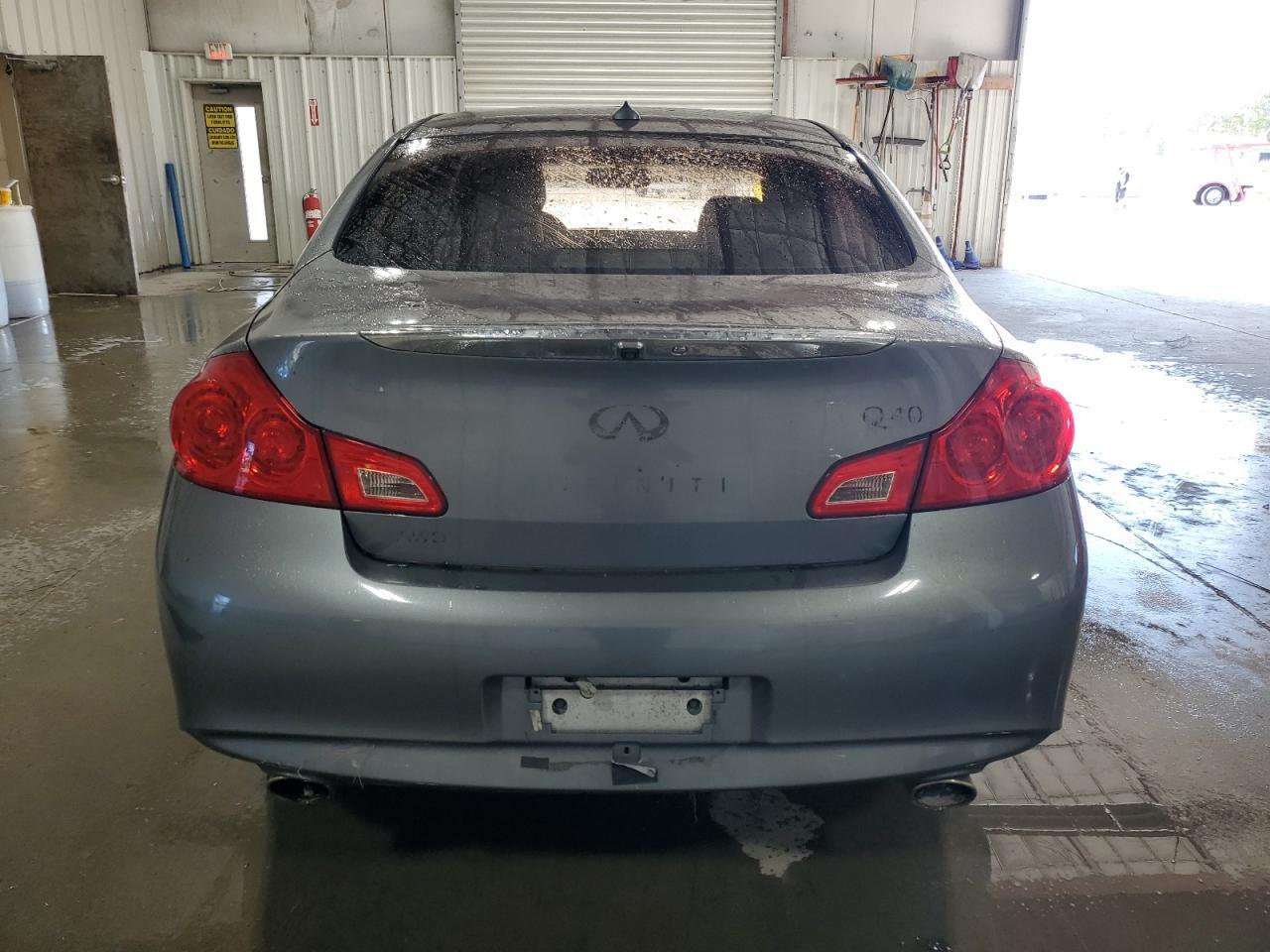 2015 Infiniti Q40 - Image 6
