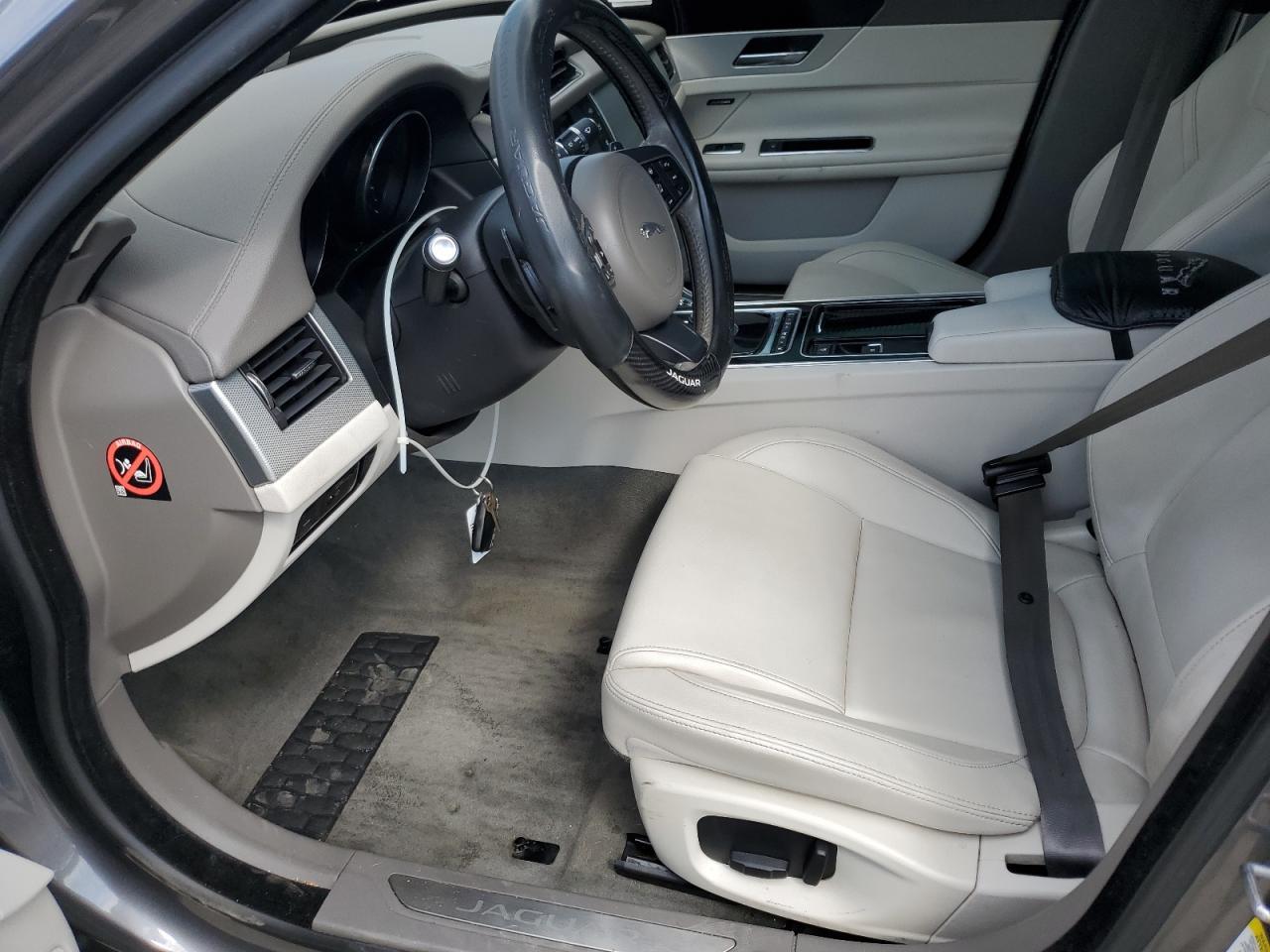 2016 Jaguar Xf Premium - Фото 7