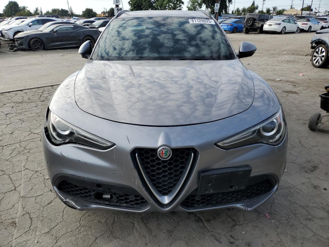 2018 Alfa Romeo Stelvio Ti Sport - Image 5
