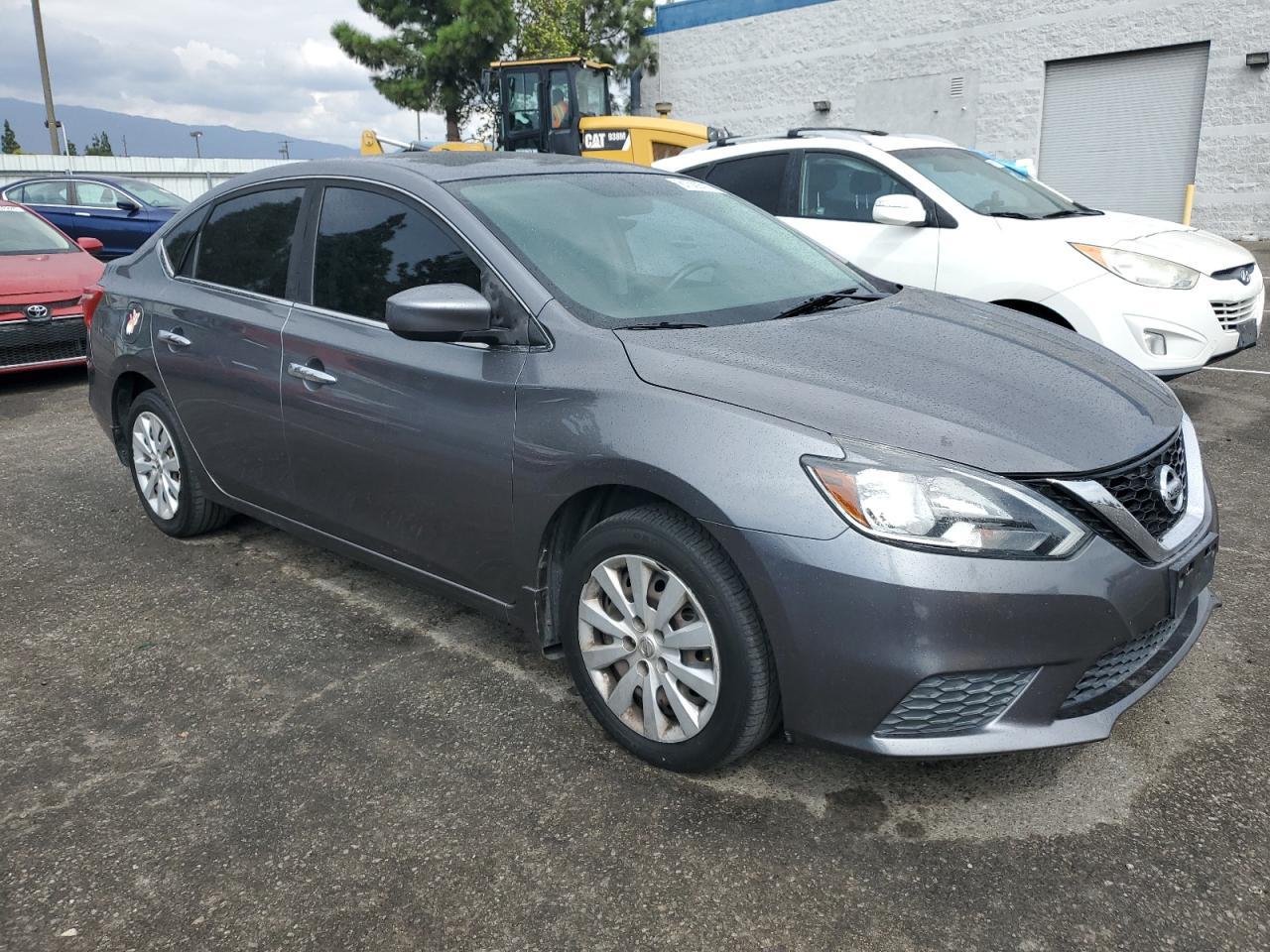 2017 Nissan Sentra S - Фото 4