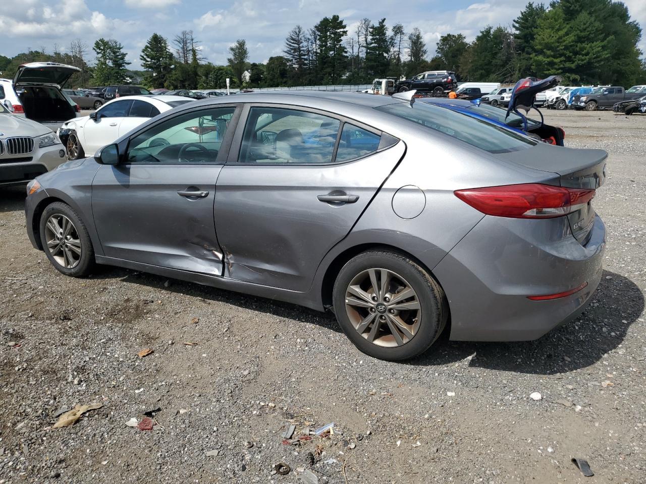 2018 Hyundai Elantra Sel - Фото 2