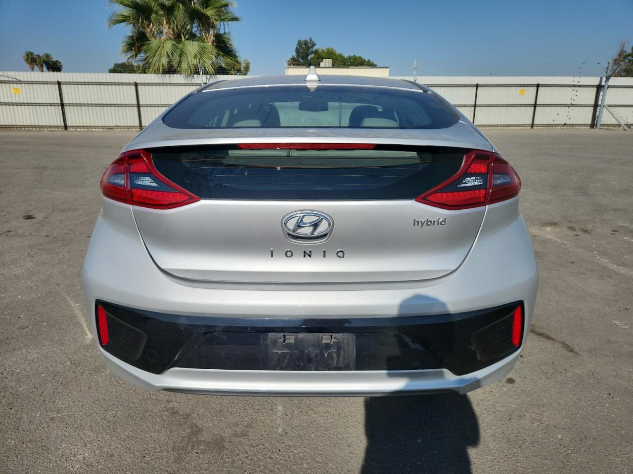 2017 Hyundai Ioniq Limited - Фото 6