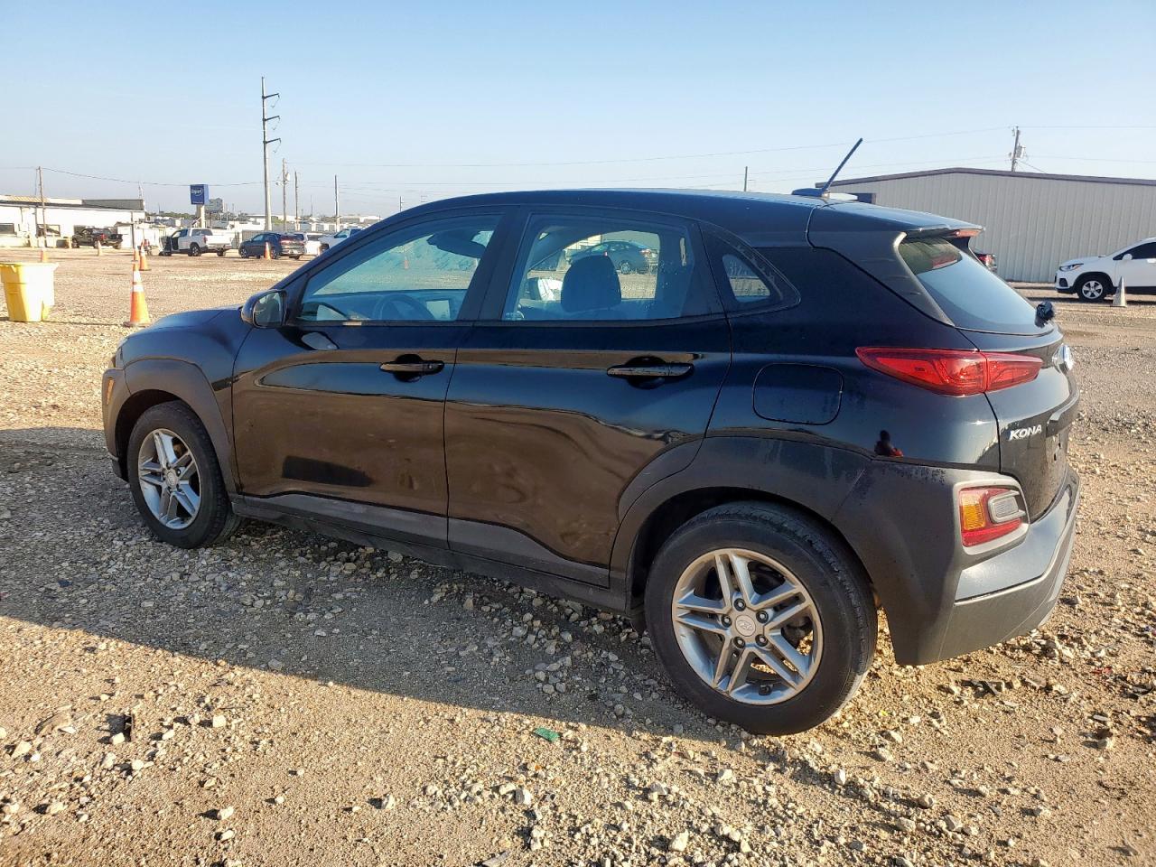 2020 Hyundai Kona Se - Image 2