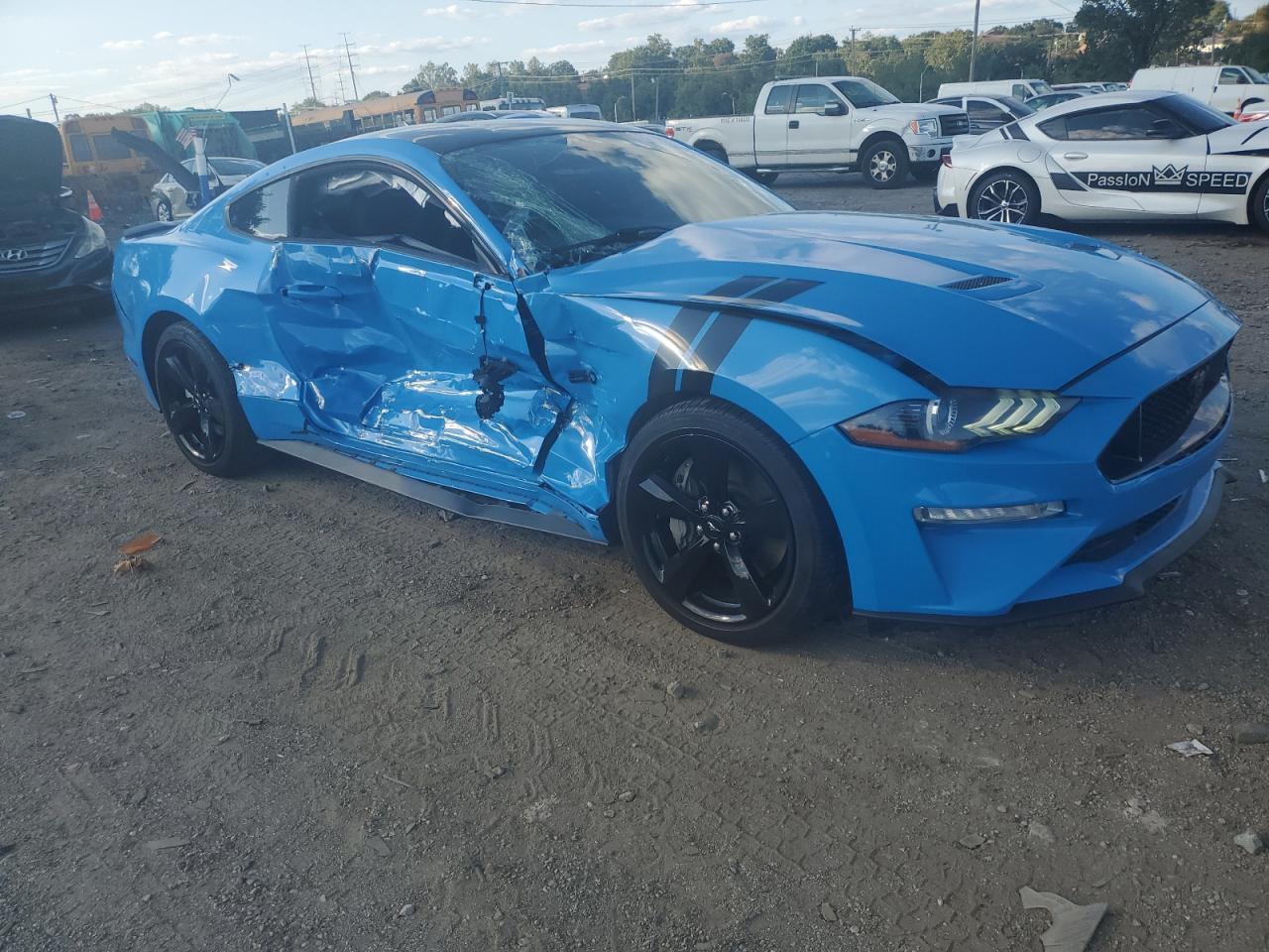 2022 Ford Mustang Gt - Фото 4