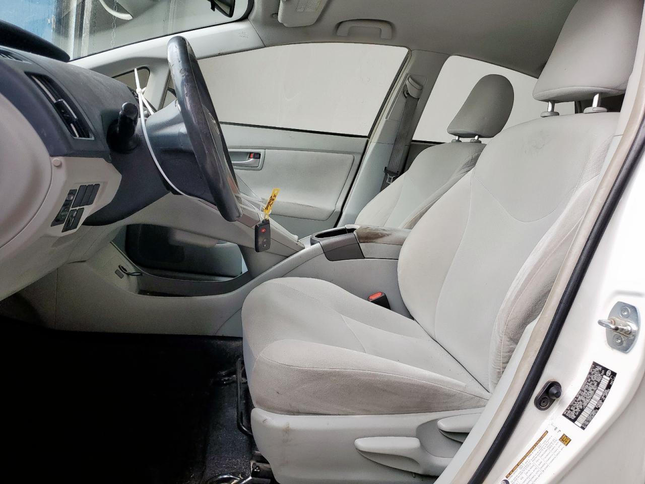 2014 Toyota Prius - Фото 7