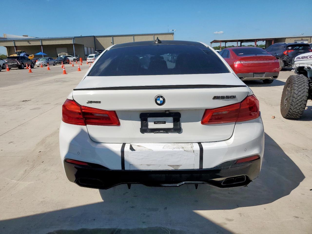 2018 BMW M550Xi - Image 6