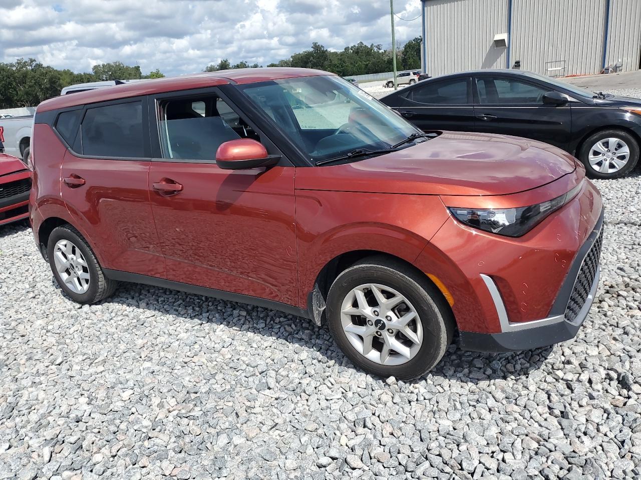 2023 Kia Soul Lx - Image 4