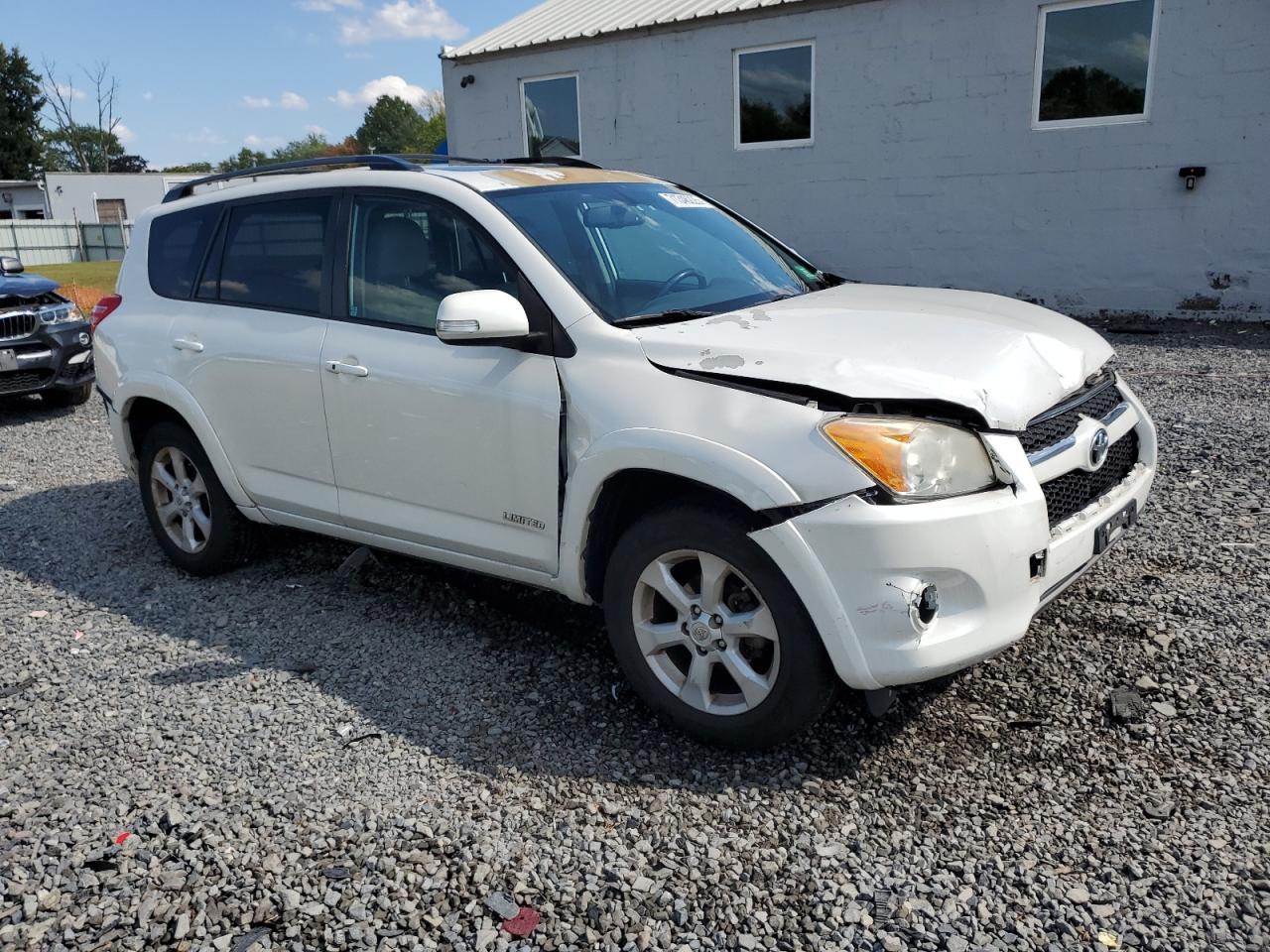 2011 Toyota Rav4 Limited - Image 4