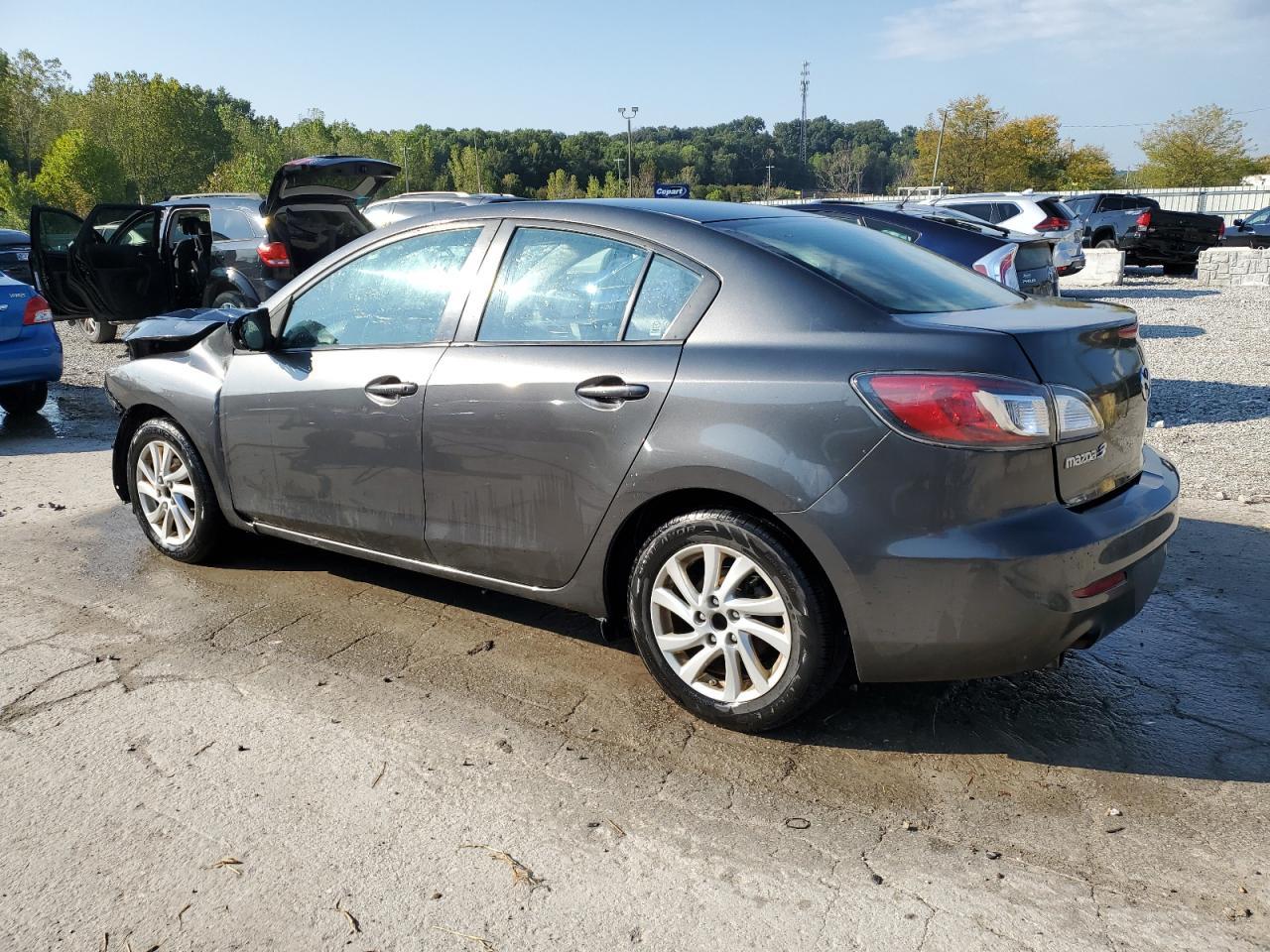 2012 Mazda 3 I - Image 2