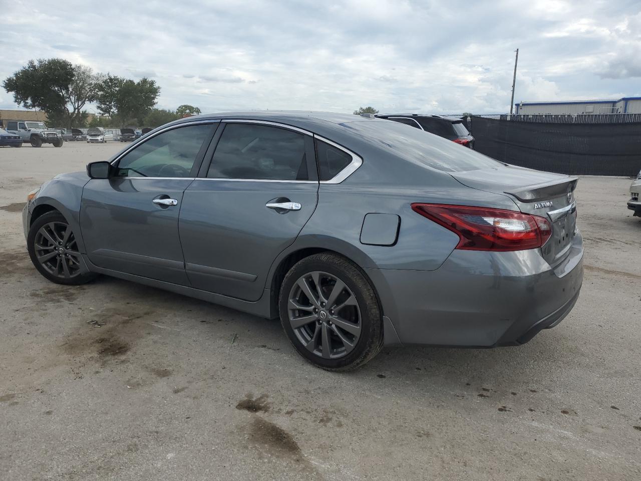 2018 Nissan Altima 2.5 - Фото 2