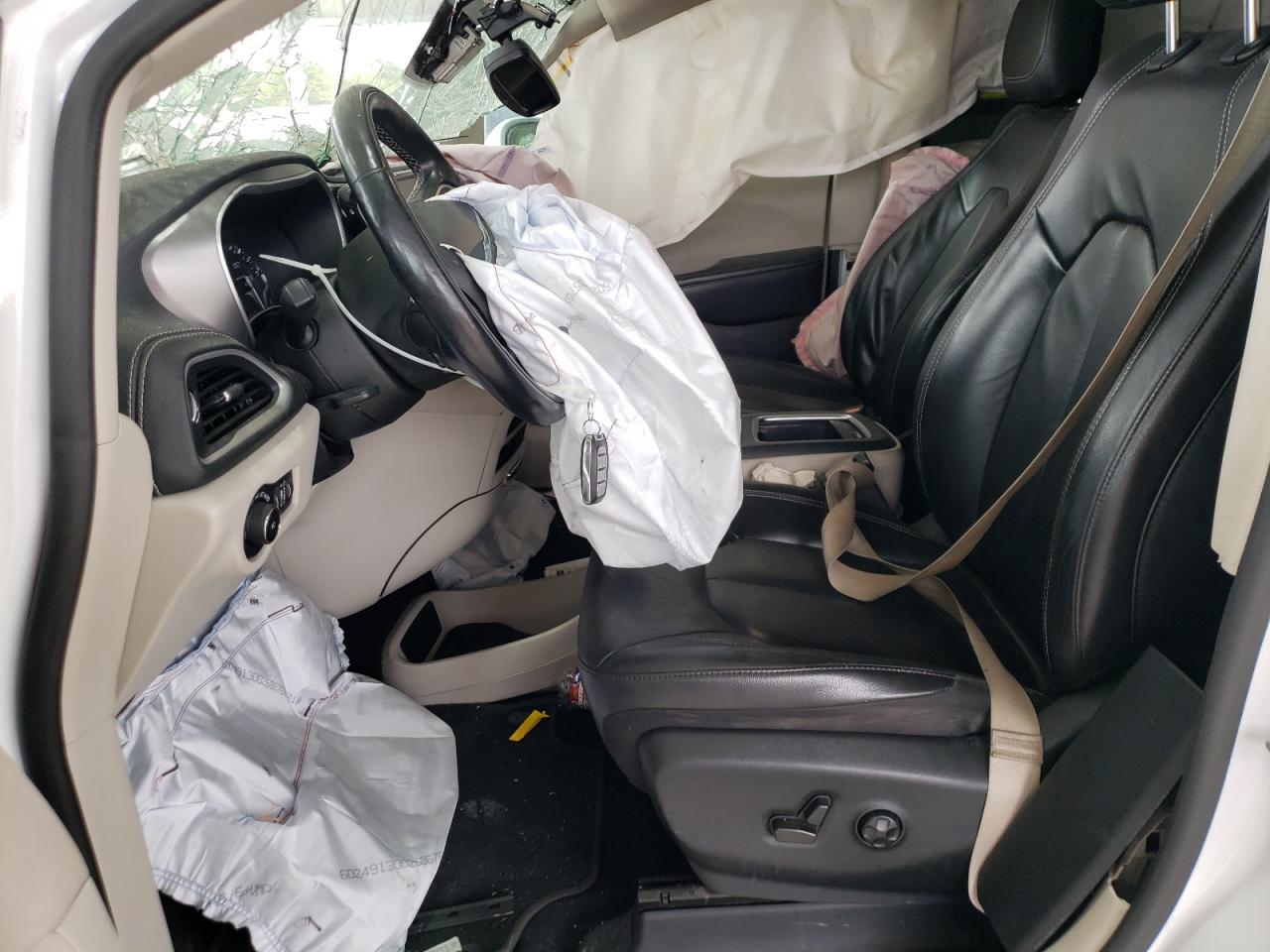 2022 Chrysler Pacifica Touring L - Фото 7