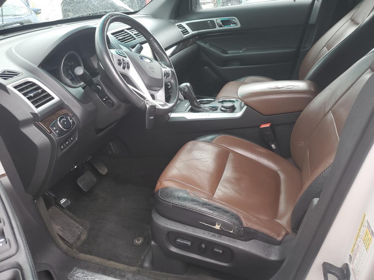 2014 Ford Explorer Limited - Image 7