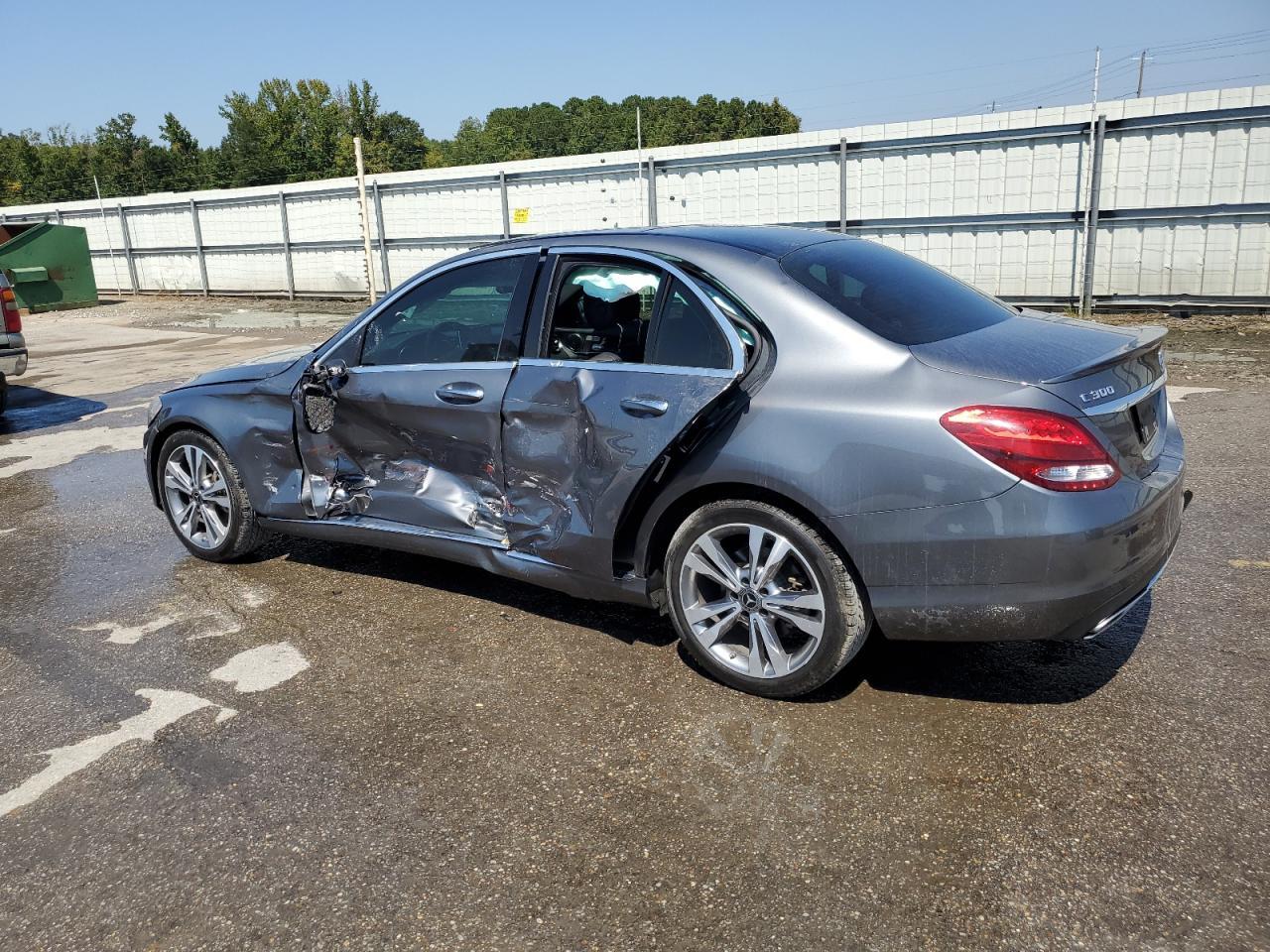 2018 Mercedes-Benz C 300 - Image 2