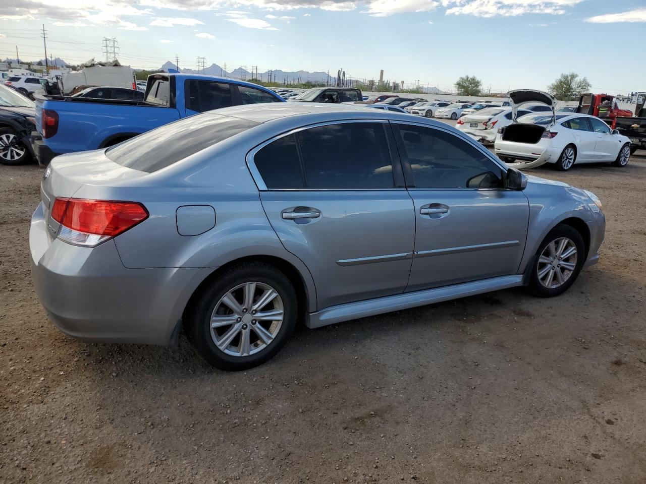 2011 Subaru Legacy 2.5I Premium - Фото 3