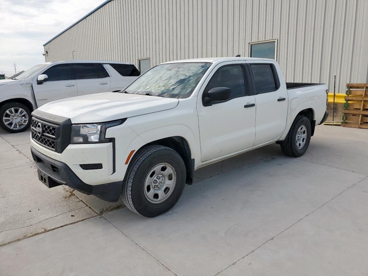 2022 Nissan Frontier S