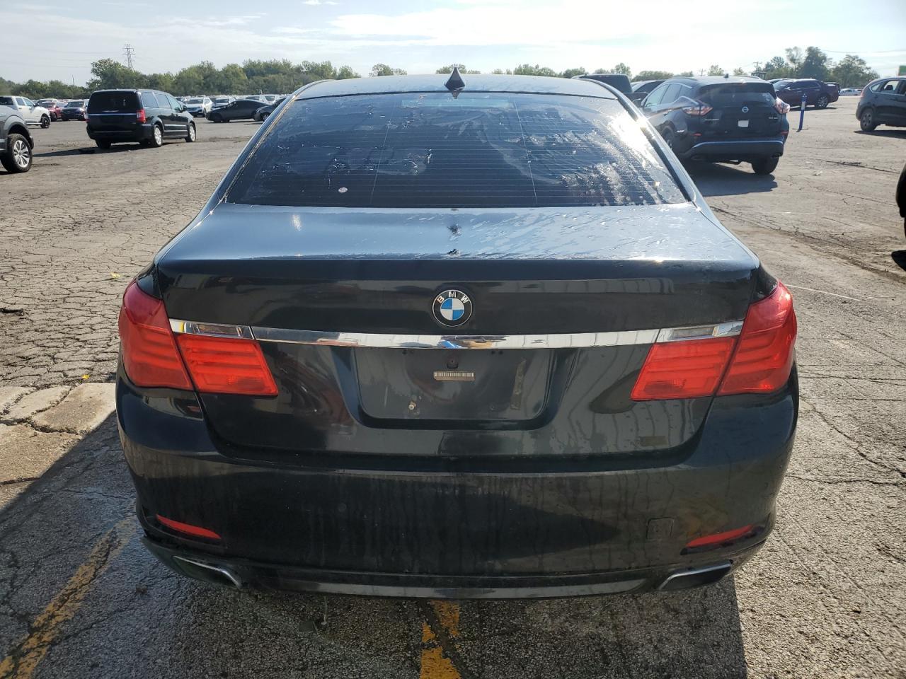 2011 BMW 750 Li - Фото 6