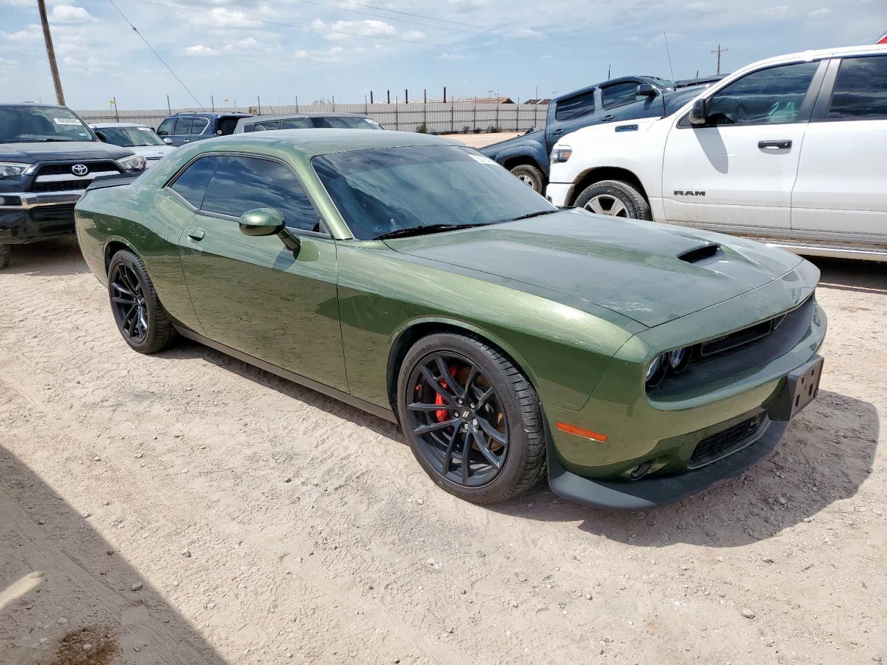 2023 Dodge Challenger R/T - Фото 4