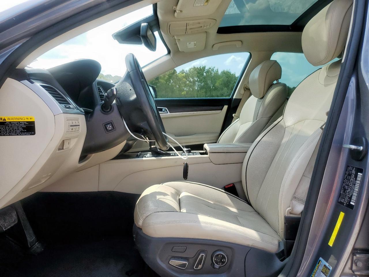 2016 Hyundai Genesis 3.8L - Фото 7