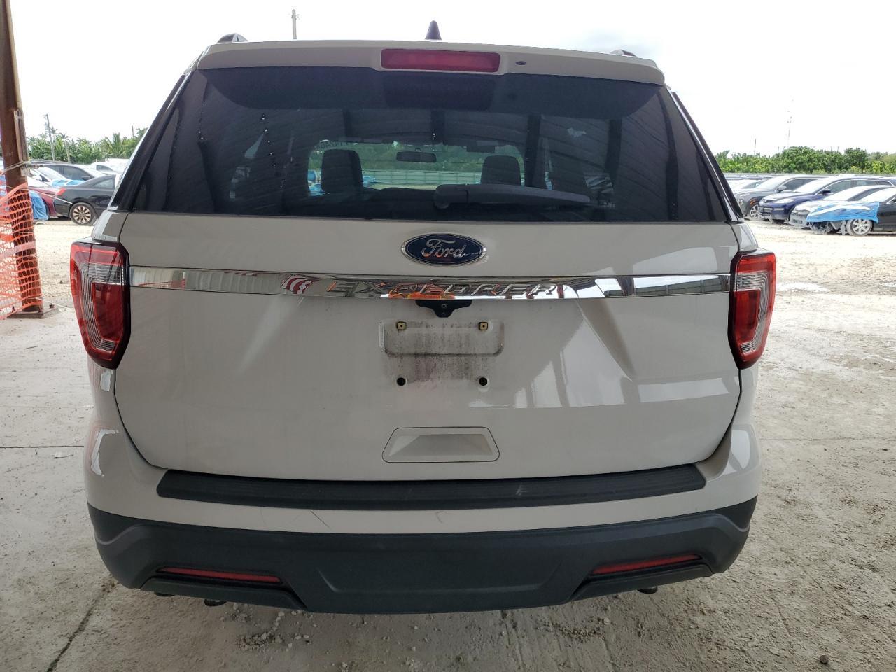 2018 Ford Explorer - Image 6