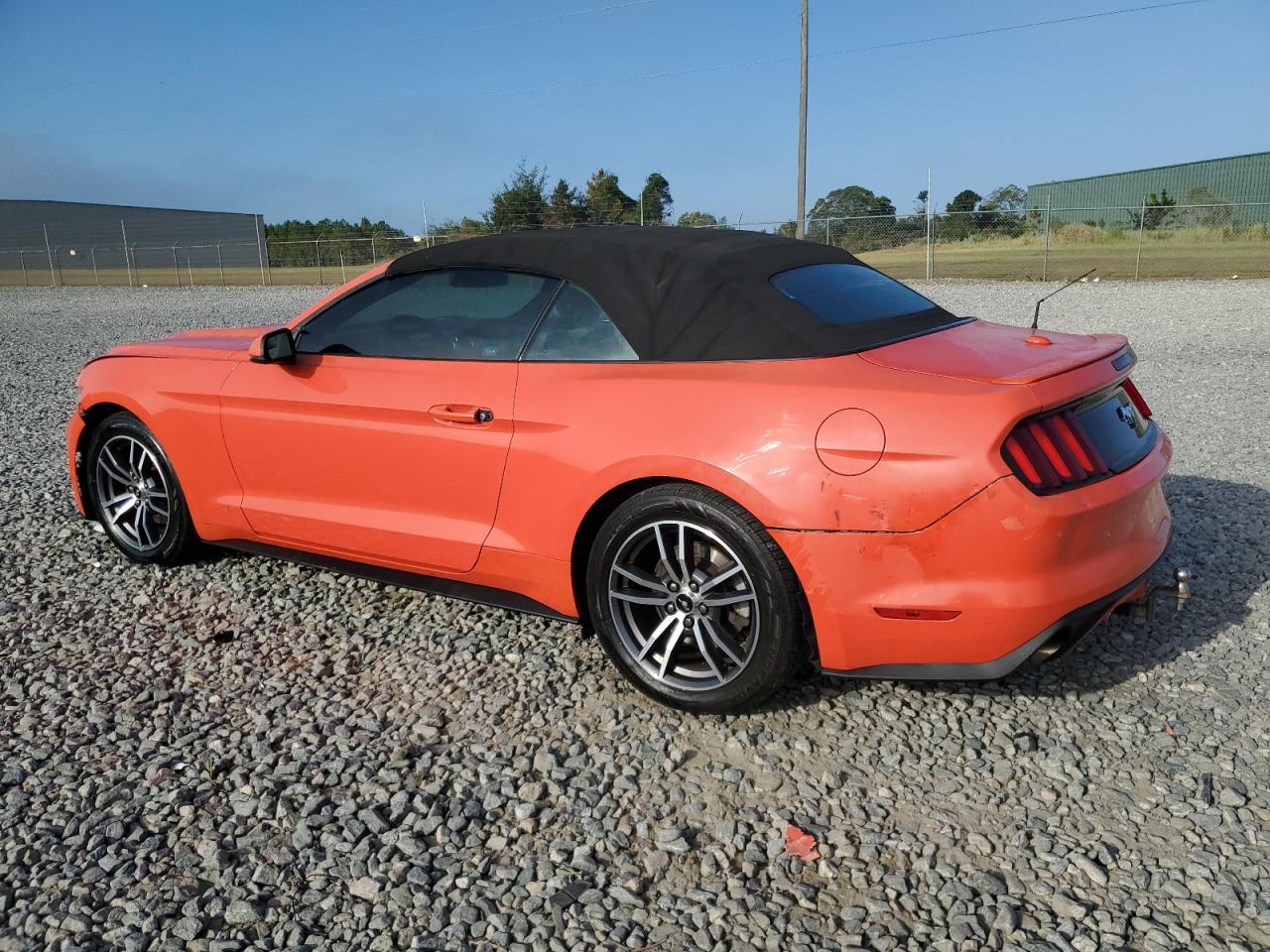 2015 Ford Mustang - Фото 2