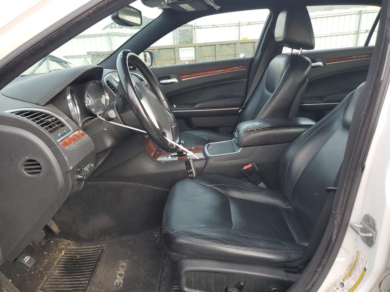 2012 Chrysler 300 Limited - Фото 7
