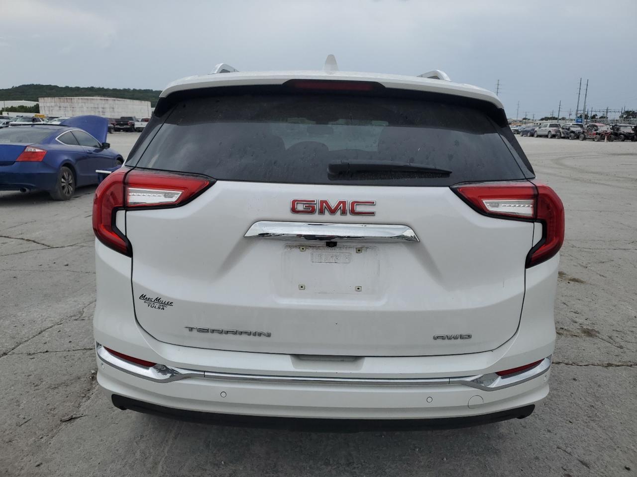 2022 GMC Terrain Denali - Фото 6